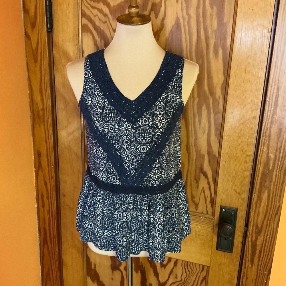 Knox Rose boho crochet trimmed summer peplum top - Picture 5 of 10
